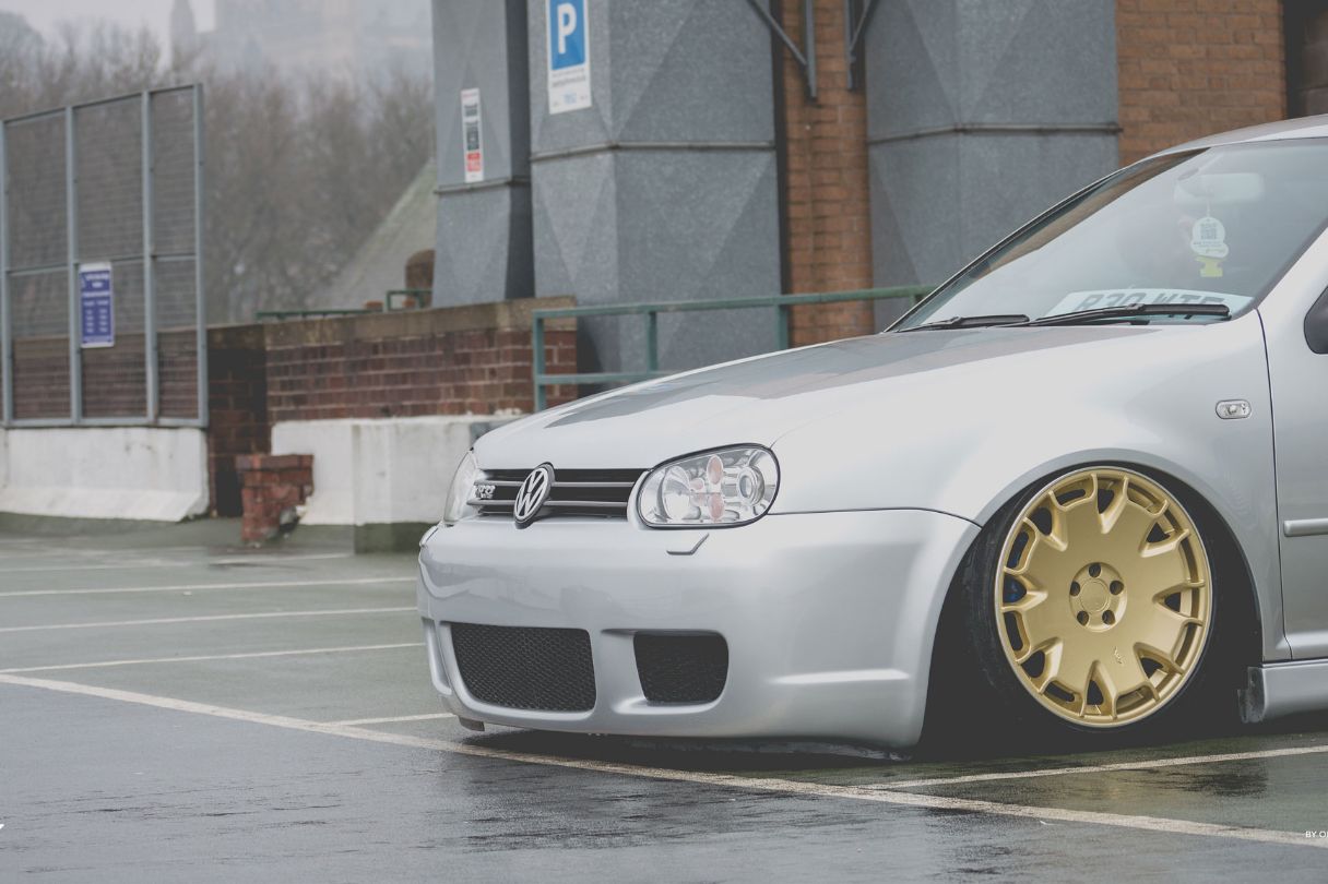VW Golf R32 MK4 CSR2
