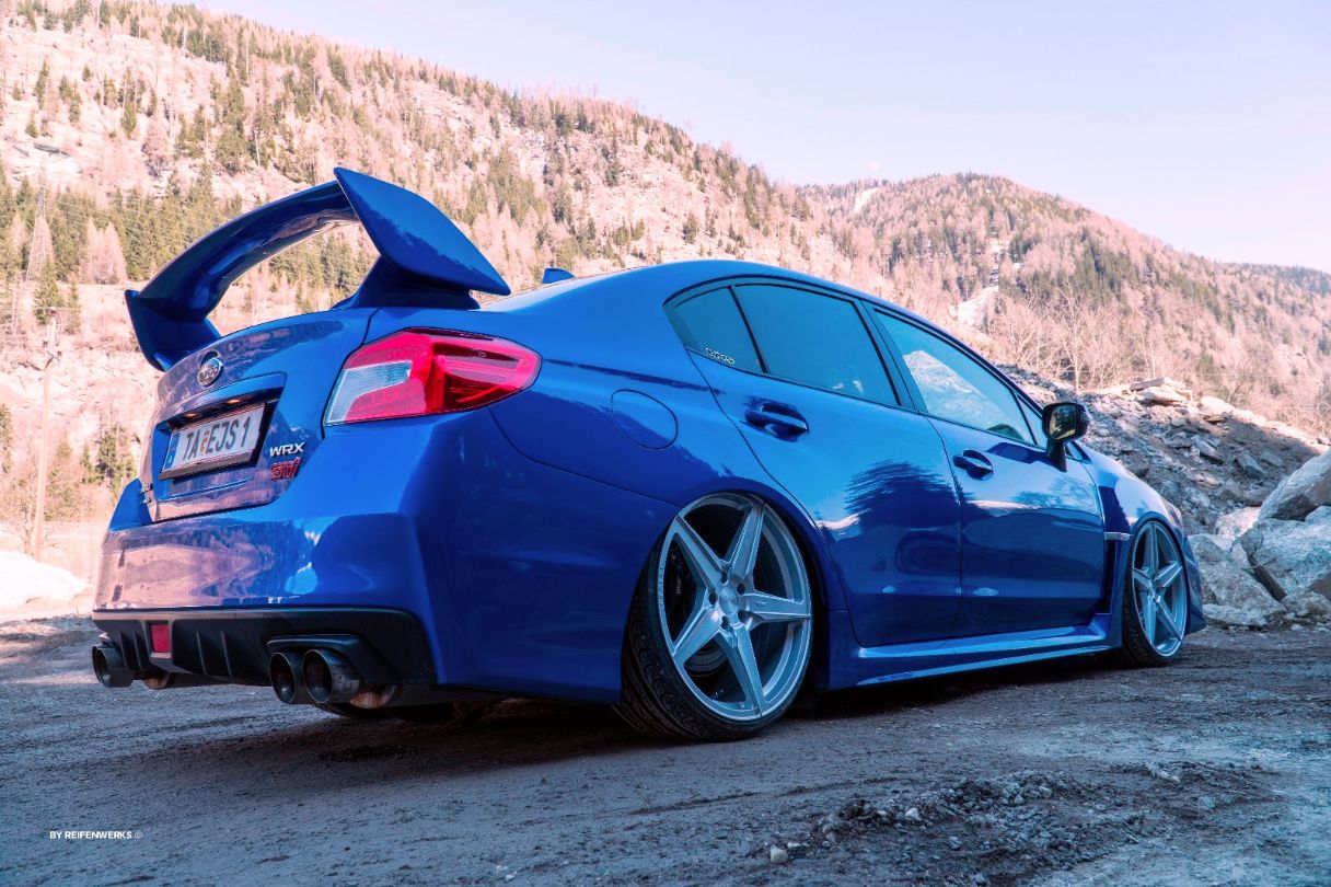 Subaru WRX STI FFR5