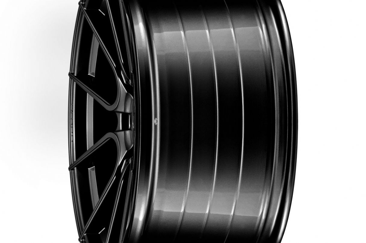 FFR6 CORSA BLACK