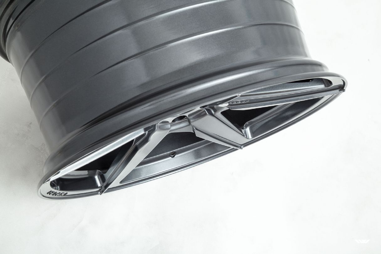 FFR5 Carbon Graphite